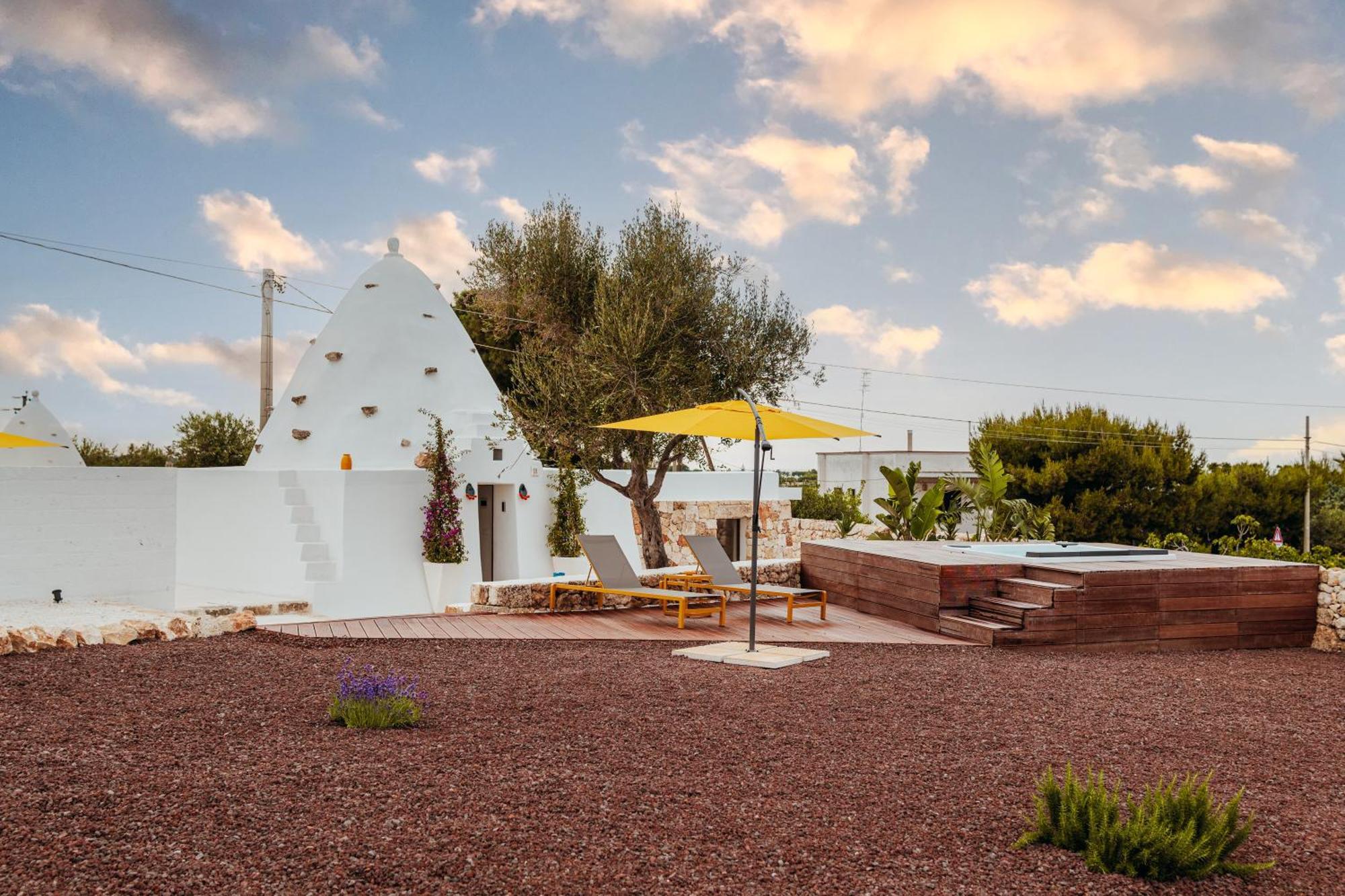 Trullomare & Pool - Housea Villa Polignano a Mare Exterior photo
