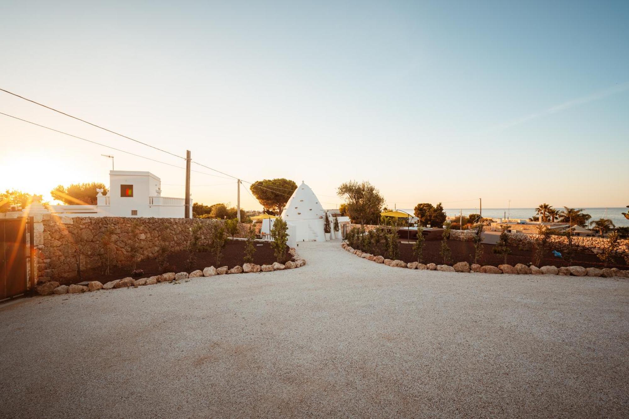 Trullomare & Pool - Housea Villa Polignano a Mare Exterior photo